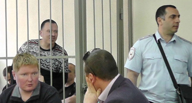 Warder of the Belorechenskaya penal colony in the courtroom, May 12, 2017. Photo by Anna Gritsevich for the 'Caucasian Knot'. Warder of the Belorechenskaya penal colony in the courtroom, May 12, 2017. Photo by Anna Gritsevich for the 'Caucasian Knot'.