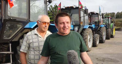 Alexei Volchenko (right). Photo: RFE/RL Alexei Volchenko (right). Photo: RFE/RL