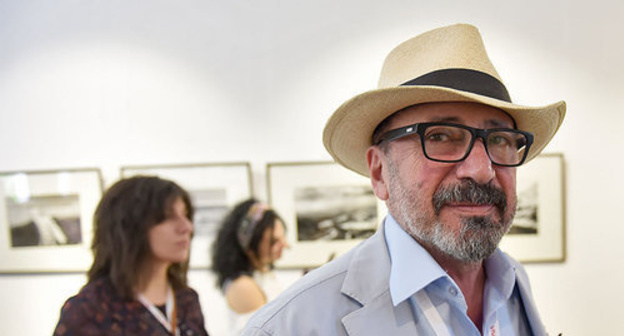 Arutyun Khachaturyan, founder of the "Golden Apricot" Film Festival. Photo © Sputnik/ Asatur Yesayants https://ru.armeniasputnik.am/armenia/20170605/7545220/kinofestival-zolotoj-abrikos-prazdnik-dushi-i-tela-plyus-tri-yubileya.html Arutyun Khachaturyan, founder of the "Golden Apricot" Film Festival. Photo © Sputnik/ Asatur Yesayants https://ru.armeniasputnik.am/armenia/20170605/7545220/kinofestival-zolotoj-abrikos-prazdnik-dushi-i-tela-plyus-tri-yubileya.html