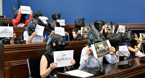 At the Georgian Parliament, journalists held a rally in support of Afghan Mukhtarly, an Azerbaijani journalist, who was kidnapped in Tbilisi. Photo http://www.parliament.ge/ge/saparlamento-saqmianoba/komitetebi/adamianis-uflebata-dacvisa-da-samoqalaqo-integraciis-komiteti/axali-ambebi-adamianis/adamianis-uflebata-dacvisa-da-samoqalaqo-integraciis-komitetis-sxdoma30.page At the Georgian Parliament, journalists held a rally in support of Afghan Mukhtarly, an Azerbaijani journalist, who was kidnapped in Tbilisi. Photo http://www.parliament.ge/ge/saparlamento-saqmianoba/komitetebi/adamianis-uflebata-dacvisa-da-samoqalaqo-integraciis-komiteti/axali-ambebi-adamianis/adamianis-uflebata-dacvisa-da-samoqalaqo-integraciis-komitetis-sxdoma30.page