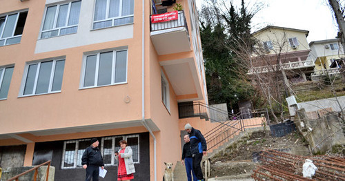 An apartment building in Poltavskaya Street. Sochi, February 2017. Photo by Svetlana Kravchenko for "Caucasian Knot" An apartment building in Poltavskaya Street. Sochi, February 2017. Photo by Svetlana Kravchenko for "Caucasian Knot"