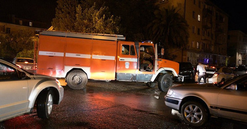 At the site of explosion in Kalmykov Street, Sukhumi, June 19, 2017. Photo: Sputnik/Tomas Tkhaitsuk At the site of explosion in Kalmykov Street, Sukhumi, June 19, 2017. Photo: Sputnik/Tomas Tkhaitsuk