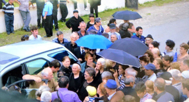 Gali District Protesters demand to grant them citizenship of Abkhazia, June 22, 2017. Photo is provided by eyewitness.