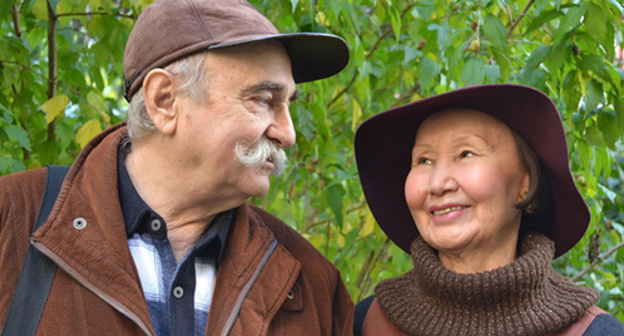 Sochi pensioners Klara and Valentin Donchi-Ool. Photo by Svetlana Kravchenko for the Caucasian Knot. Sochi pensioners Klara and Valentin Donchi-Ool. Photo by Svetlana Kravchenko for the Caucasian Knot.