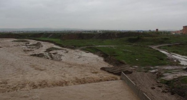 The summer flood in the village Ekazhevo of the Nazran District of Ingushetia. Photo: http://gazetaingush.ru/news/postradavshie-ot-silnyh-livney-v-ingushetii-poluchat-kompensaciyu The summer flood in the village Ekazhevo of the Nazran District of Ingushetia. Photo: http://gazetaingush.ru/news/postradavshie-ot-silnyh-livney-v-ingushetii-poluchat-kompensaciyu
