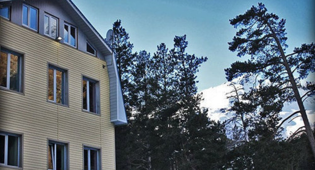 Hotel "Zvezda Elbrusa". Photo: https://zvezda-elbrusa.tiu.ru/p17971778-gostinitsa.html Hotel "Zvezda Elbrusa". Photo: https://zvezda-elbrusa.tiu.ru/p17971778-gostinitsa.html