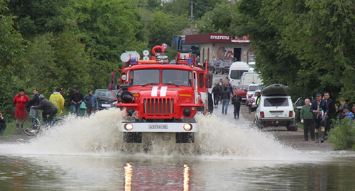 Flooding. Photo: http://www.sk-news.ru/news/vlasti/47517/ Flooding. Photo: http://www.sk-news.ru/news/vlasti/47517/