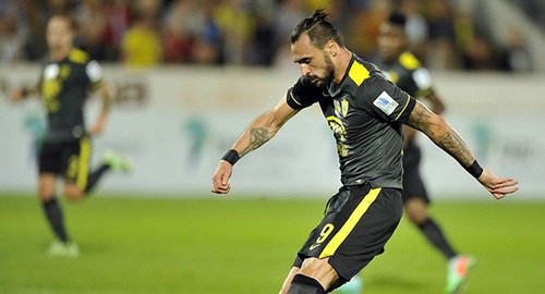 Hugo Almeida. Photo: http://www.fc-anji.ru/news/ru/club_news/anji_i_almejda_rastorgli_kontrakt130116/ Hugo Almeida. Photo: http://www.fc-anji.ru/news/ru/club_news/anji_i_almejda_rastorgli_kontrakt130116/