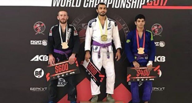 Alan Kankulov on the top of the podium. Photo http://kbrria.ru/sites/default/files/field/image/boec_iz_kbr_stal_chempionom_mira_po_dzhiu-dzhitsu.jpg Alan Kankulov on the top of the podium. Photo http://kbrria.ru/sites/default/files/field/image/boec_iz_kbr_stal_chempionom_mira_po_dzhiu-dzhitsu.jpg