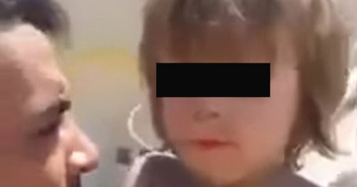 Iraqi soldiers demonstrate a Chechen boy captured by them during the battles for the city of Mosul. Still picture, video posted by user Vladislav Bulakhin, https://www.youtube.com/watch?v=YnQI4SywSBQ
Tumso Abdurakhmanov does not disclose Iraqi soldiers demonstrate a Chechen boy captured by them during the battles for the city of Mosul. Still picture, video posted by user Vladislav Bulakhin, https://www.youtube.com/watch?v=YnQI4SywSBQ
Tumso Abdurakhmanov does not disclose