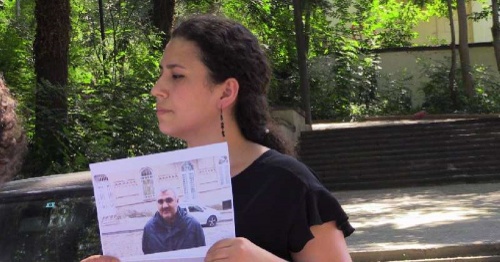 Leyla Mustafaeva at the rally "Give us freedom instead of apartments!". Photo: Ali Gulaliyev. http://www.contact.az/ext/news/2017/7/free/Social/ru/64259.htm Leyla Mustafaeva at the rally "Give us freedom instead of apartments!". Photo: Ali Gulaliyev. http://www.contact.az/ext/news/2017/7/free/Social/ru/64259.htm