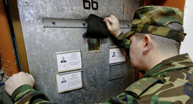 FSIN official. Photo: http://www.riadagestan.ru/news/in_russia/fsin_khochet_sozdat_tsentry_ispravleniya_osuzhdennykh_vo_vsekh_koloniyakh/ FSIN official. Photo: http://www.riadagestan.ru/news/in_russia/fsin_khochet_sozdat_tsentry_ispravleniya_osuzhdennykh_vo_vsekh_koloniyakh/
