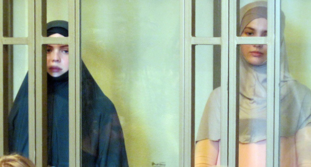 Tatiana Karpenko (left) and Natalia Grishina in North-Caucasian District Military Court. Photo by Konstantin Volgin for the Caucasian Knot. Tatiana Karpenko (left) and Natalia Grishina in North-Caucasian District Military Court. Photo by Konstantin Volgin for the Caucasian Knot.