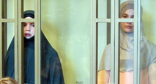 Tatiana Karpenko (left) and Natalia Grishina in North-Caucasian District Military Court. Photo by Konstantin Volgin for the Caucasian Knot. Tatiana Karpenko (left) and Natalia Grishina in North-Caucasian District Military Court. Photo by Konstantin Volgin for the Caucasian Knot.