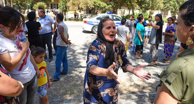 Residents of Sumgait hostel after fire. Photo: © Sputnik / Murad Orujovhttps://ru.sputnik.az/incidents/20170806/411367280/sumgajyt-pozhar-zhilcy-ochevidcy.html Residents of Sumgait hostel after fire. Photo: © Sputnik / Murad Orujovhttps://ru.sputnik.az/incidents/20170806/411367280/sumgajyt-pozhar-zhilcy-ochevidcy.html