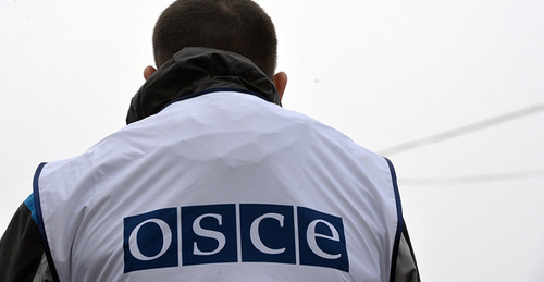 An OSCE mission employee. Photo: © Sputnik / Alexei Kudenko An OSCE mission employee. Photo: © Sputnik / Alexei Kudenko