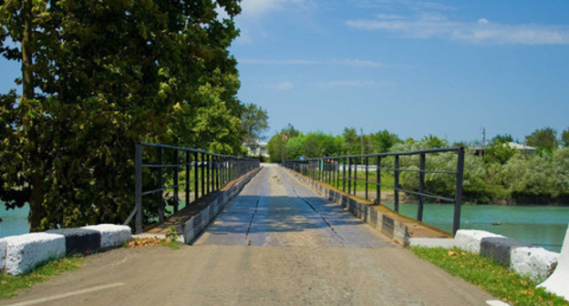 The Inguri River bridge. Photo khalampre https://ru.wikipedia.org The Inguri River bridge. Photo khalampre https://ru.wikipedia.org
