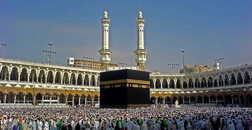Pilgrims do their round in Kaaba. Saudi Arabia. Photo: Muhammad Mahdi Karim https://ru.wikipedia.org Pilgrims do their round in Kaaba. Saudi Arabia. Photo: Muhammad Mahdi Karim https://ru.wikipedia.org