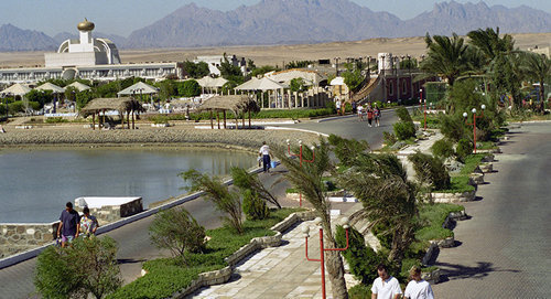 The "Aladdin" hotel in Hurghada. Photo © Sputnik/ Yuri Somov
https://ru.armeniasputnik.am/incidents/20170714/7952045/napadenie-na-otel-v-hurgade-mid-armenii-soobshchil-o-ranenii-dvuh-armyan.html