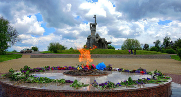 An Eternal flame near the memorial to the victims of Nazism. Rostov-on-Don. Photo Rost.galis https://ru.wikipedia.org An Eternal flame near the memorial to the victims of Nazism. Rostov-on-Don. Photo Rost.galis https://ru.wikipedia.org