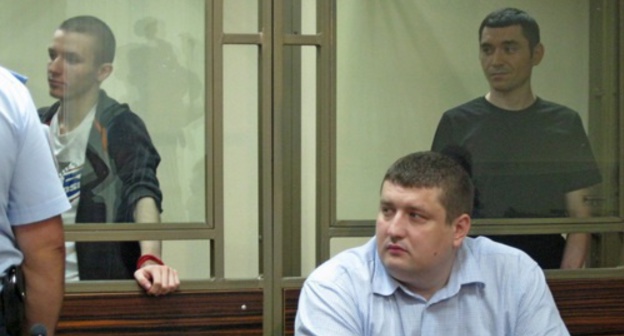 Advocate Sergei Moskovkin and the defendants Arthur Panov and Maxim Smyshlyaev during the delivery of the judgement. August 11, 2017. Photo by Konstantin Volgin for "Caucasian Knot" Advocate Sergei Moskovkin and the defendants Arthur Panov and Maxim Smyshlyaev during the delivery of the judgement. August 11, 2017. Photo by Konstantin Volgin for "Caucasian Knot"