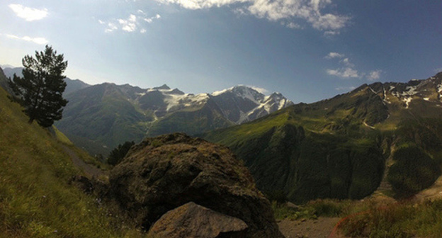 Donguz-Orunbashi mountain pass. Photo: Andrey Aleev https://www.flickr.com/photos/135402957@N06/ Donguz-Orunbashi mountain pass. Photo: Andrey Aleev https://www.flickr.com/photos/135402957@N06/