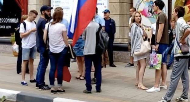 Navalny's supporters at the meeting in Armavir. Photo: https://golos-kubani.ru/v-armavire-policejskie-sobirayut-obyasnitelnye-s-uchastnikov-vstrechi-12-iyunya/ Navalny's supporters at the meeting in Armavir. Photo: https://golos-kubani.ru/v-armavire-policejskie-sobirayut-obyasnitelnye-s-uchastnikov-vstrechi-12-iyunya/