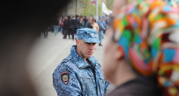 A police officer in Chechnya. Photo by Magomed Magomedov for "Caucasian Knot" A police officer in Chechnya. Photo by Magomed Magomedov for "Caucasian Knot"