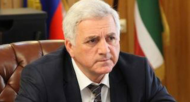 Mukhmad Askhabov. Photo: http://vkrizis.ru/obschestvo/98689/ Mukhmad Askhabov. Photo: http://vkrizis.ru/obschestvo/98689/