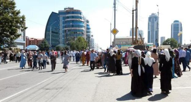 The participants of the rally in Grozny. Photo by Nikolay Petrov for "Caucasian Knot" The participants of the rally in Grozny. Photo by Nikolay Petrov for "Caucasian Knot"