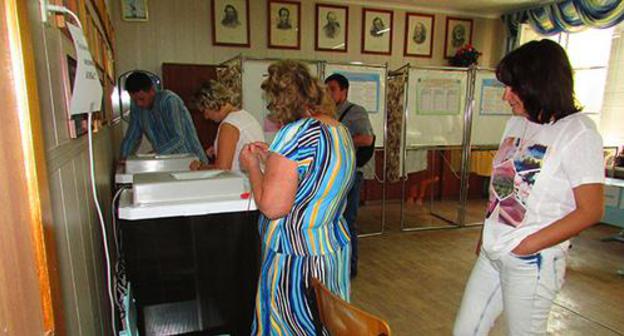 Polling station in Astrakhan. Photo by Vyacheslav Yaschenko for the Caucasian Knot. Polling station in Astrakhan. Photo by Vyacheslav Yaschenko for the Caucasian Knot.