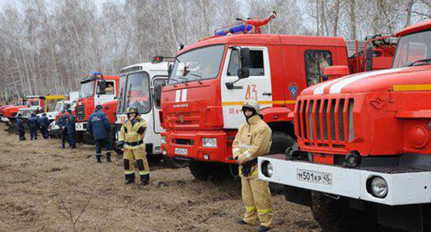 The employees of the Ministry for Emergencies at the firefighting training. Photo © Sputnik / Alexander Kondratyuk
http://sputnik-ossetia.ru/North_Ossetia/20170525/4209071.html