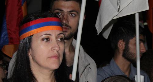 Ruzanna Egnukyan at the rally in support of the “Sasna Tsrer” detachment on September 9, 2016. Photo by Armine Martirosyan for "Caucasian Knot" Ruzanna Egnukyan at the rally in support of the “Sasna Tsrer” detachment on September 9, 2016. Photo by Armine Martirosyan for "Caucasian Knot"