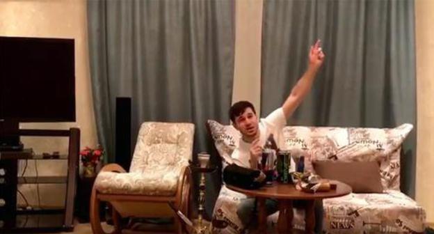 Video message by Zelimkhan Bakaev. Screenshot of video posted by user Artum Lebedev, https://zona.media/news/2017/09/25/drive Video message by Zelimkhan Bakaev. Screenshot of video posted by user Artum Lebedev, https://zona.media/news/2017/09/25/drive
