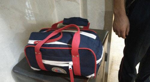 Because of this bag people were evacuated from the Tsentralny District Court in Sochi. Photo by Svetlana Kravchenko for the Caucasian Knot. Because of this bag people were evacuated from the Tsentralny District Court in Sochi. Photo by Svetlana Kravchenko for the Caucasian Knot.