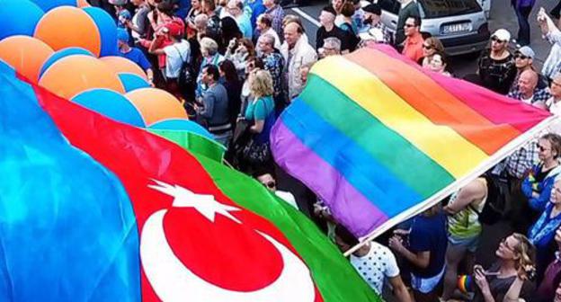 Flags of Azerbaijan and LGBT. Photo by Ghvinotsdaati, Wikimedia Commons Flags of Azerbaijan and LGBT. Photo by Ghvinotsdaati, Wikimedia Commons