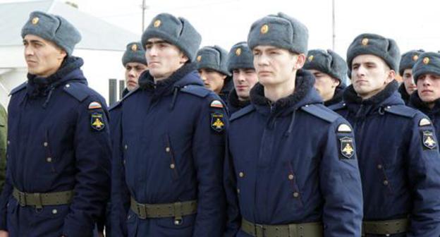 Recruits from Chechnya. Photo http://www.parlamentchr.ru/press-centre/fotoreportazhi/2679-500-prizyvnikov-iz-chechni-otpravilis-na-sluzhbu-v-ryady-vs-rossii Recruits from Chechnya. Photo http://www.parlamentchr.ru/press-centre/fotoreportazhi/2679-500-prizyvnikov-iz-chechni-otpravilis-na-sluzhbu-v-ryady-vs-rossii
