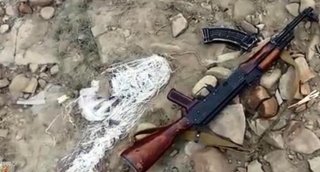 Militants' weapons discovered during CTO in Shamil District of Dagestan. Photo: http://nac.gov.ru/kontrterroristicheskie-operacii/v-dagestane-v-hode-kto-neytralizovany-dvoe.html Militants' weapons discovered during CTO in Shamil District of Dagestan. Photo: http://nac.gov.ru/kontrterroristicheskie-operacii/v-dagestane-v-hode-kto-neytralizovany-dvoe.html