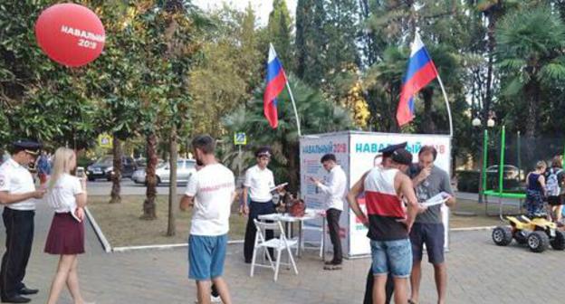 Picket in support of Navalny in Sochi, September 13, 2017. Photo by Svetlana Kravchenko for the Caucasian Knot. Picket in support of Navalny in Sochi, September 13, 2017. Photo by Svetlana Kravchenko for the Caucasian Knot.