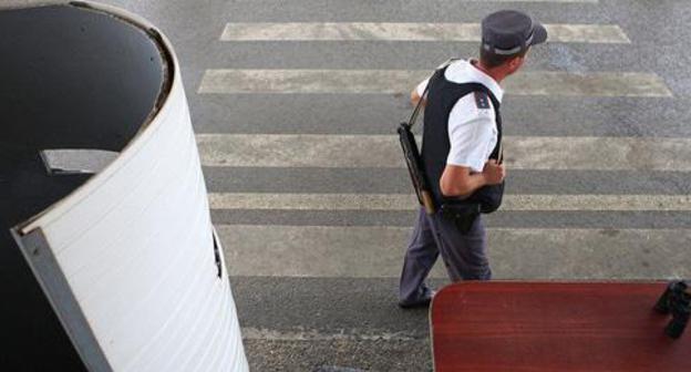 A road police officer. Photo: Vlad Alexandrov, Yuga.ru A road police officer. Photo: Vlad Alexandrov, Yuga.ru