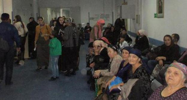A line to the ophthalmologists from Turkey. Grozny, November 1, 2017. Photo https://chechnyatoday.com/content/view/307959 A line to the ophthalmologists from Turkey. Grozny, November 1, 2017. Photo https://chechnyatoday.com/content/view/307959