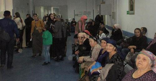 A line to the ophthalmologists from Turkey. Grozny, November 1, 2017. Photo https://chechnyatoday.com/content/view/307959 A line to the ophthalmologists from Turkey. Grozny, November 1, 2017. Photo https://chechnyatoday.com/content/view/307959
