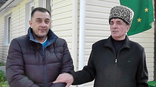 Ruslan Gvashev (right). Photo by Anna Gritsevich for the Caucasian Knot. Ruslan Gvashev (right). Photo by Anna Gritsevich for the Caucasian Knot.
