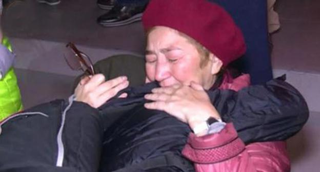 Meeting of the militants' relatives at the Grozny Airport. Photo: screenshot of the video https://www.instagram.com/p/BbcngYfHsgk/?taken-by=kadyrov_95 Meeting of the militants' relatives at the Grozny Airport. Photo: screenshot of the video https://www.instagram.com/p/BbcngYfHsgk/?taken-by=kadyrov_95