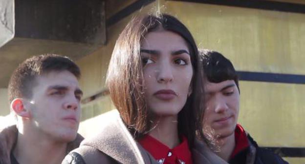 A participant of the events in the city of Volgodonsk dedicated to the anniversary of deportation of Meskhetian Turks. November 14, 2017. Photo: screenshot of the video https://www.youtube.com/watch?v=EppgLP_KpCg A participant of the events in the city of Volgodonsk dedicated to the anniversary of deportation of Meskhetian Turks. November 14, 2017. Photo: screenshot of the video https://www.youtube.com/watch?v=EppgLP_KpCg