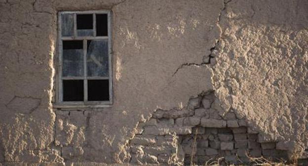 House damaged by the earthquake. Photo: Sputnik/Tabyldy Kadyrbekov House damaged by the earthquake. Photo: Sputnik/Tabyldy Kadyrbekov
