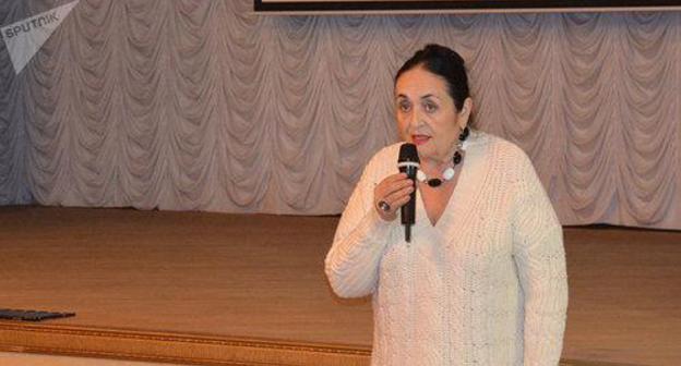 Sulieta Kusova before the screening at the 11th North-Caucasian Open Film and TV Festival "Kunaki". Photo © Sputnik. Amra Amichba http://sputnik-abkhazia.ru/Abkhazia/20171115/1022413759/kunaki-otkrylis-bolee-50-filmov-pokazhut-na-festivale-v-suxume.html