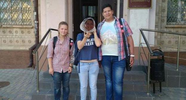 Anastasiya Deyneka, Yelena Kulikova and Fyodor Laptev. Photo http://www.donnews.ru Anastasiya Deyneka, Yelena Kulikova and Fyodor Laptev. Photo http://www.donnews.ru