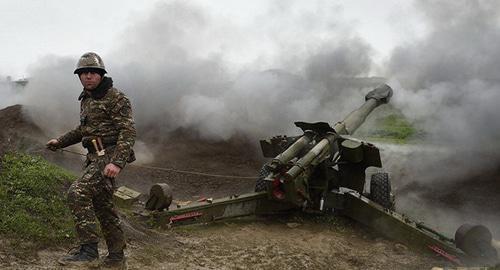 Soldier of Nagorno-Karabakh Defence Army, Mertakert. Photo: © Sputnik/ Асатур Есаянц, https://ru.armeniasputnik.am/karabah/20171023/9155372/azerbajdzhan-obstrelyal-armyanskie-pozicii-raketami-spajk---video.html Soldier of Nagorno-Karabakh Defence Army, Mertakert. Photo: © Sputnik/ Асатур Есаянц, https://ru.armeniasputnik.am/karabah/20171023/9155372/azerbajdzhan-obstrelyal-armyanskie-pozicii-raketami-spajk---video.html