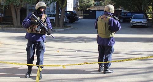 Special forces at the place of special operation in Tbilisi. Photo by Inna Kukudzhanova for the Caucasian Knot. Special forces at the place of special operation in Tbilisi. Photo by Inna Kukudzhanova for the Caucasian Knot.